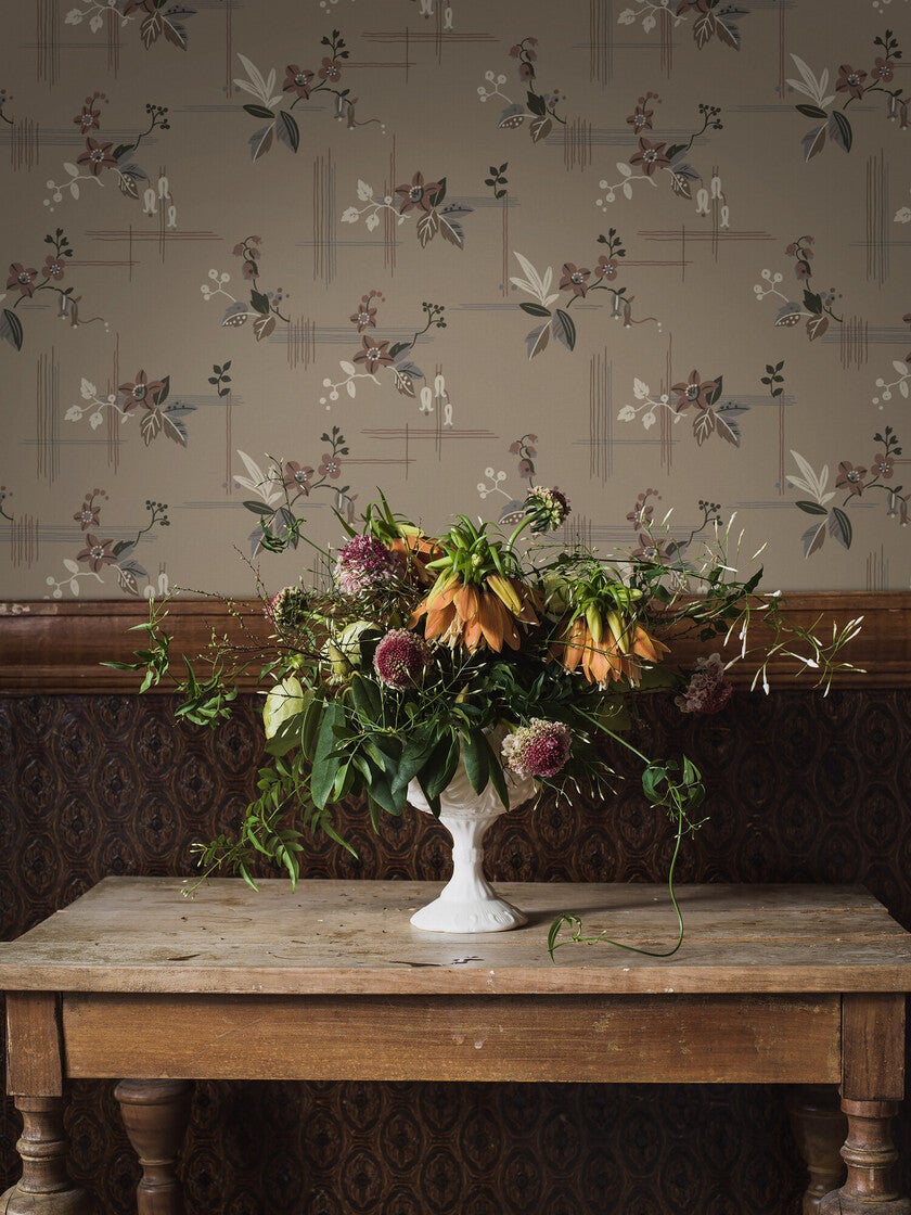 Salängen, brun tapet